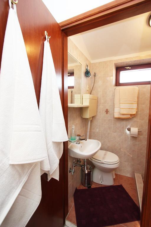 Family Friendly Apartments Pula Room photo